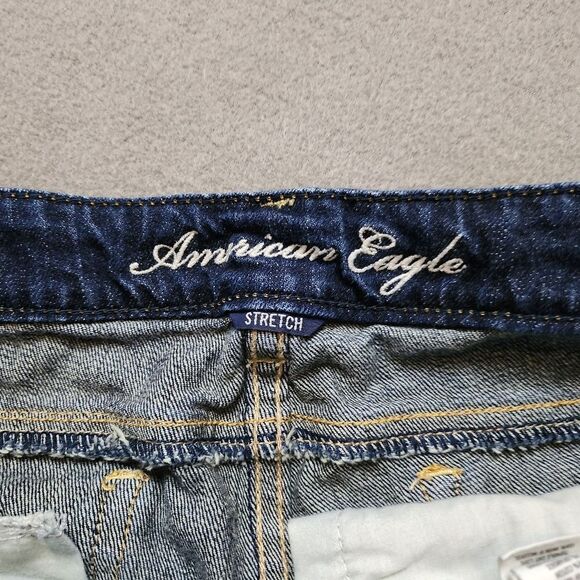 American Eagle Outfitters Blue Jean Shorts Sz 4 - Picture 5 of 8